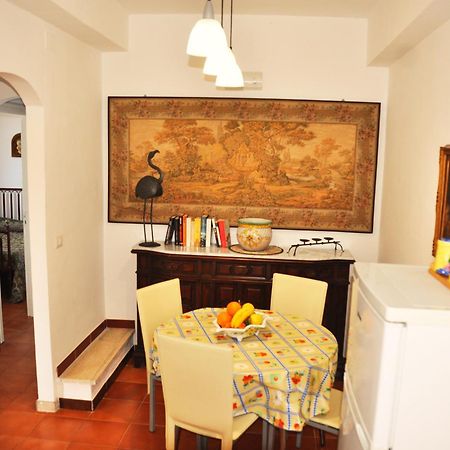 Villa Laura Sea View Apartments Santa Maria di Castellabate Ruang foto