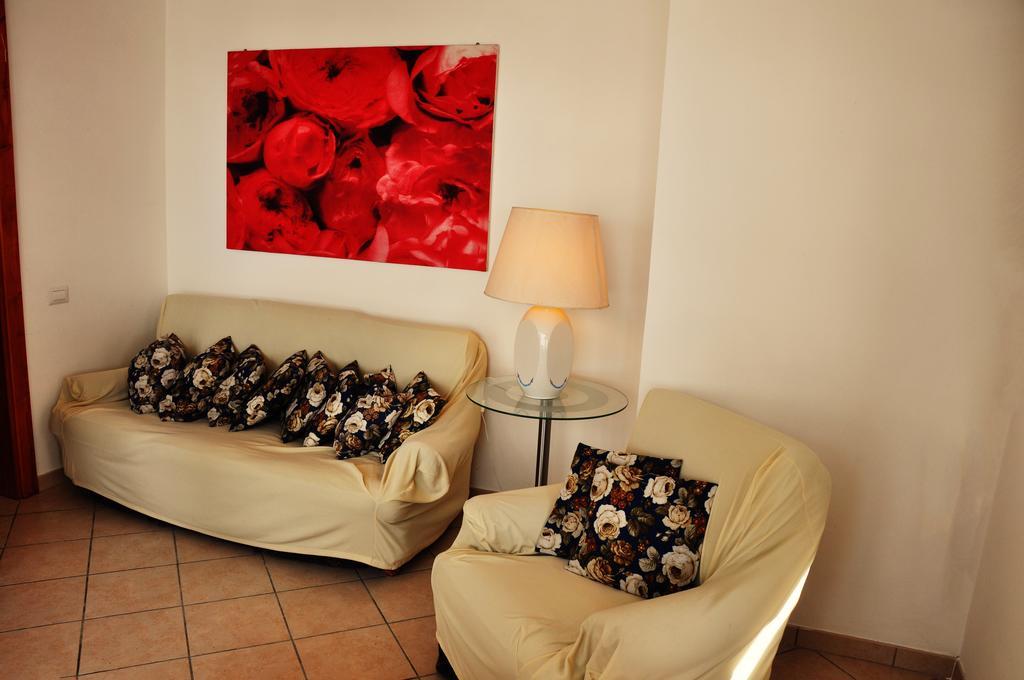 Villa Laura Sea View Apartments Santa Maria di Castellabate Bagian luar foto
