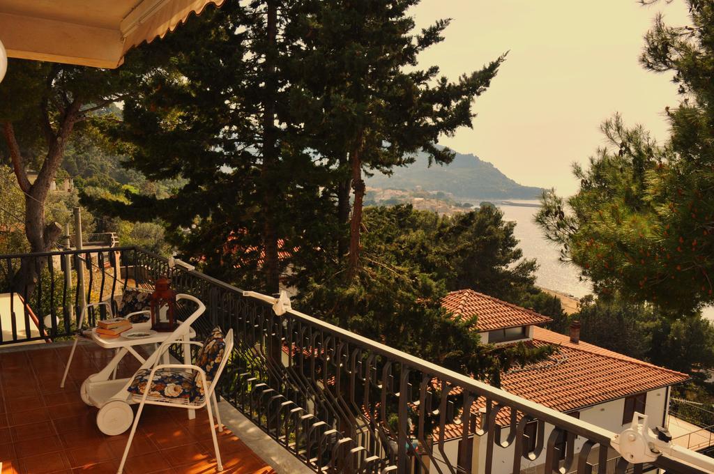 Villa Laura Sea View Apartments Santa Maria di Castellabate Bagian luar foto